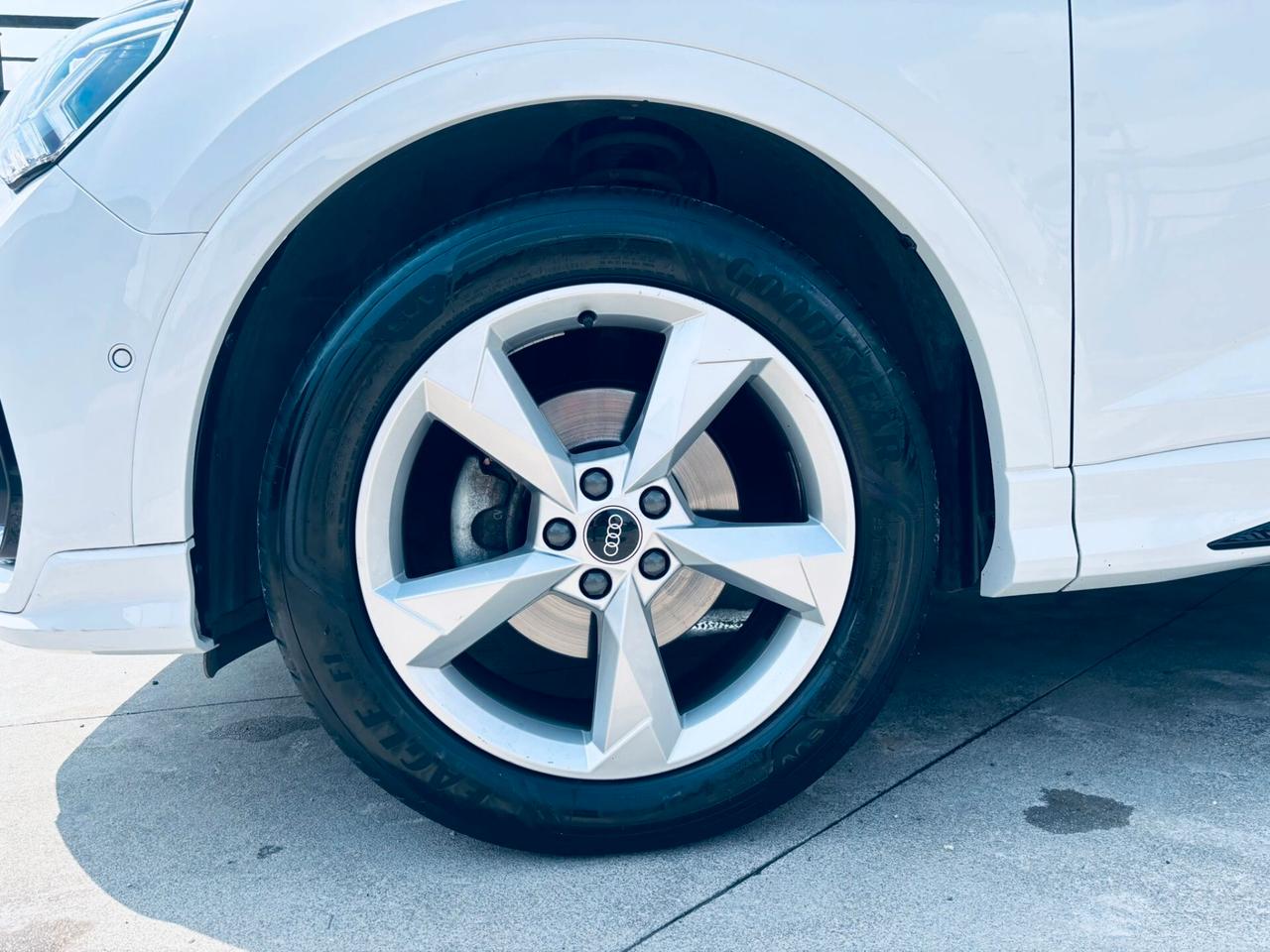 Audi Q3 SPB 35 TDI S line edition