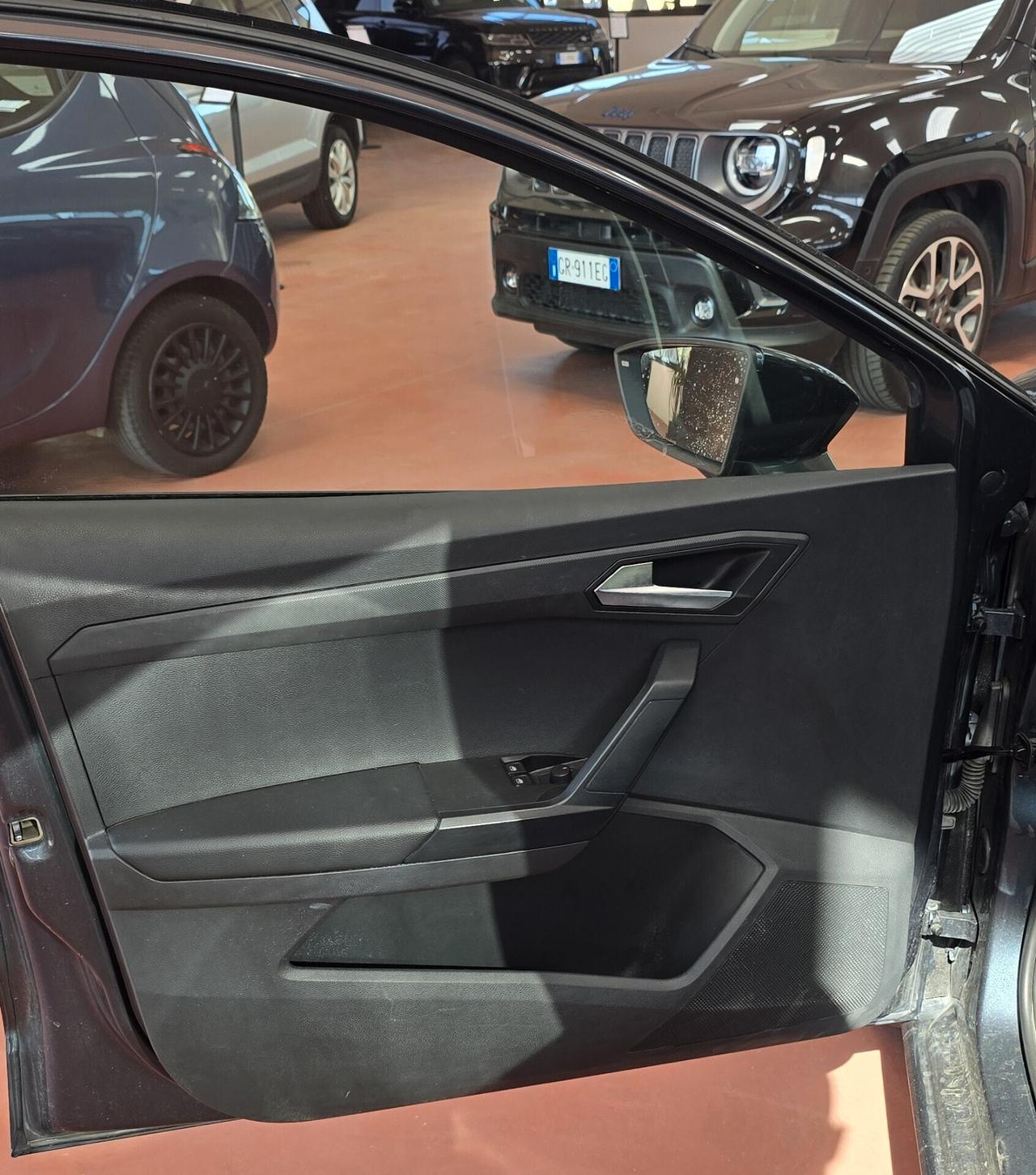 Seat Ibiza 1.0 TCe 95 CV Style – Compatta, Dinamica e Tecnologica