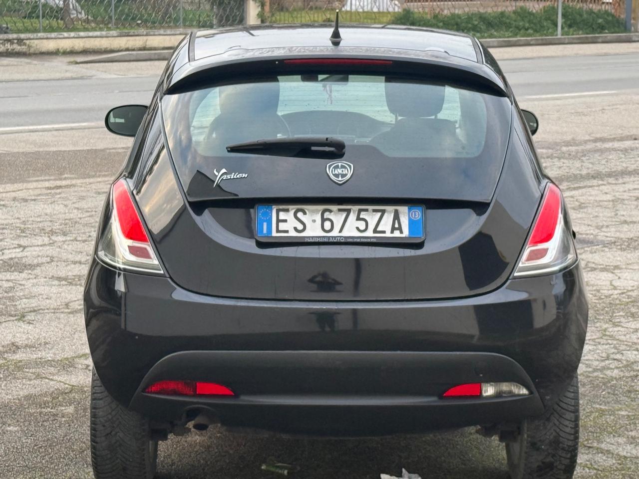 Lancia Ypsilon 0.9 TwinAir 85 CV 5 porte Metano Ecochic Gold