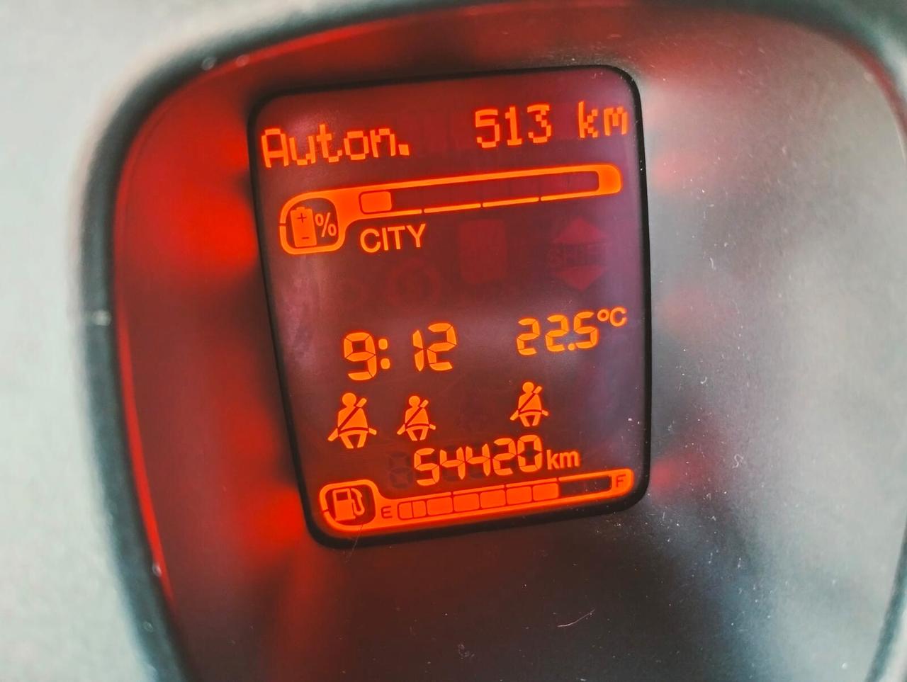 Fiat Panda 1.0 Hybrid - SINISTRATA -
