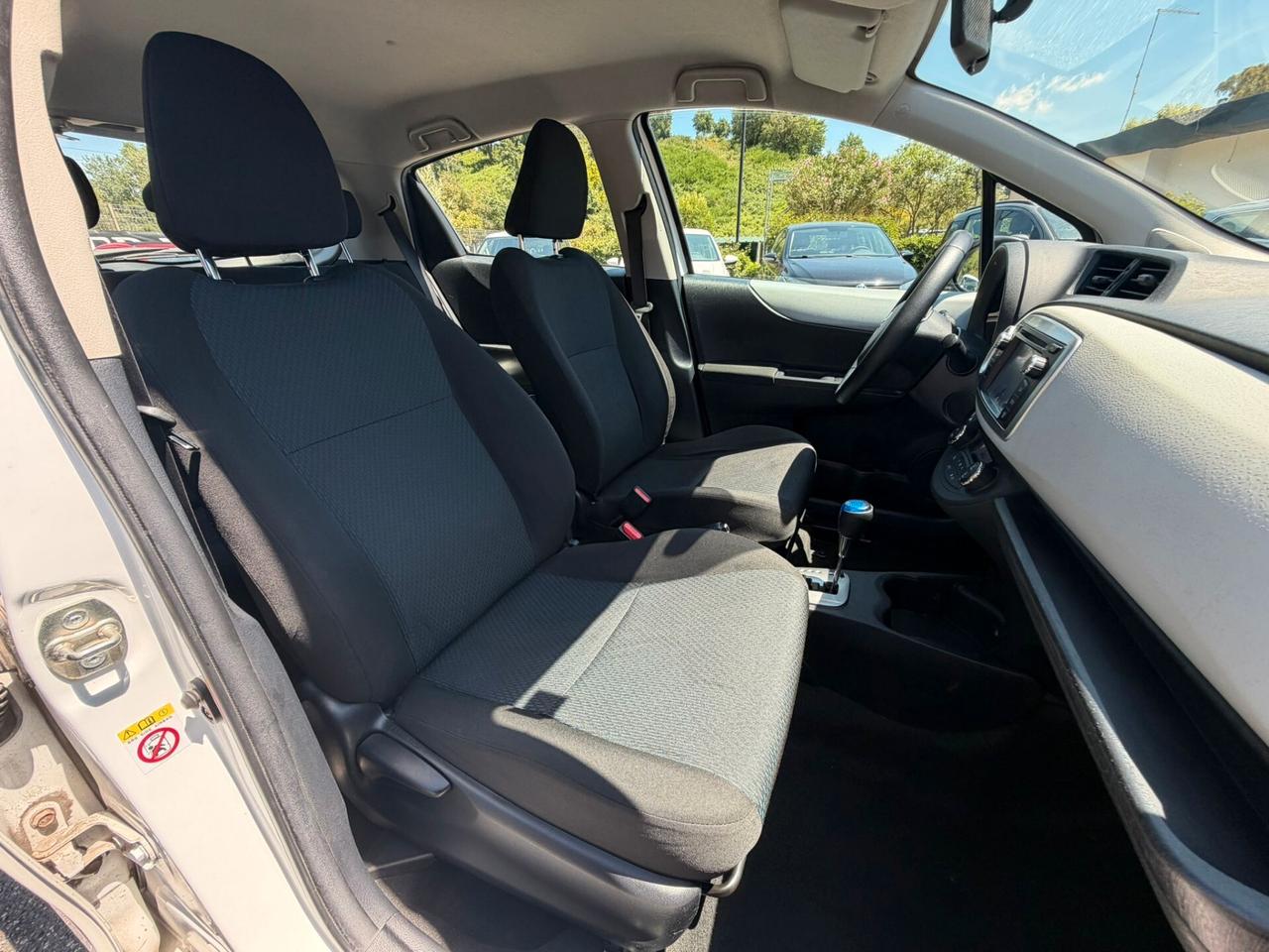 Toyota Yaris 1.5 Hybrid 5 porte Lounge