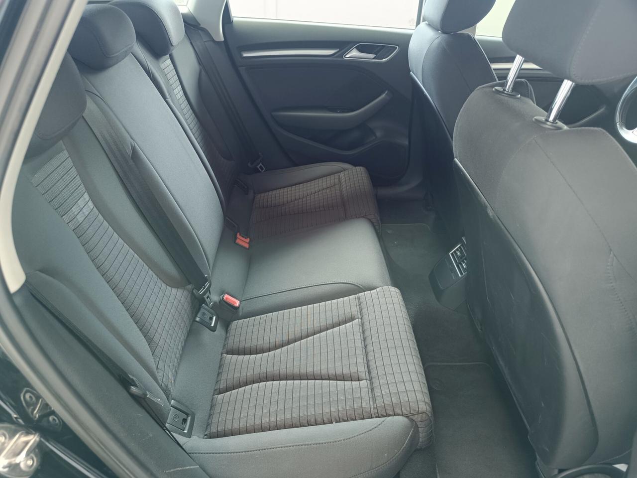 Audi A3 1.6 TDI clean diesel Ambition