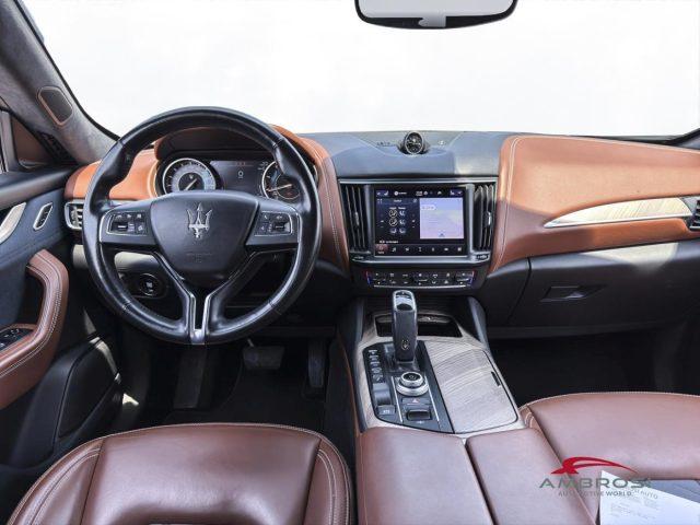MASERATI Levante Levante V6 AWD Granlusso