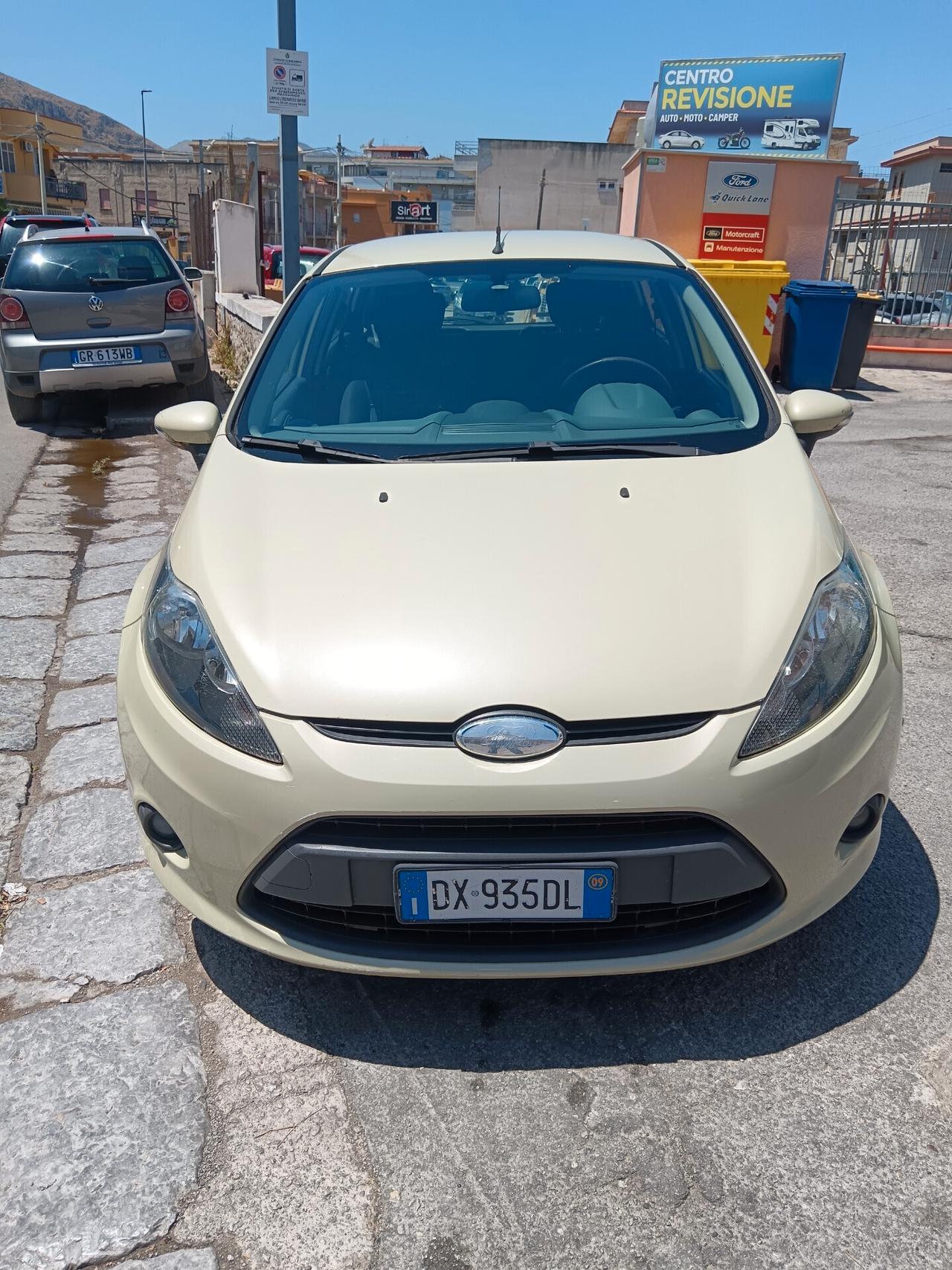 Ford Fiesta Fiesta 1.4 5 porte Bz.- GPL