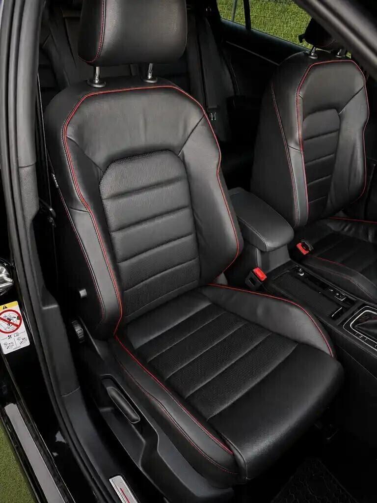 Volkswagen Golf GTI Performance 2.0 245 CV TSI DSG 5p. BMT