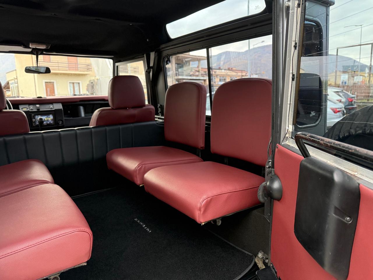 Land Rover Defender KHAN GPL