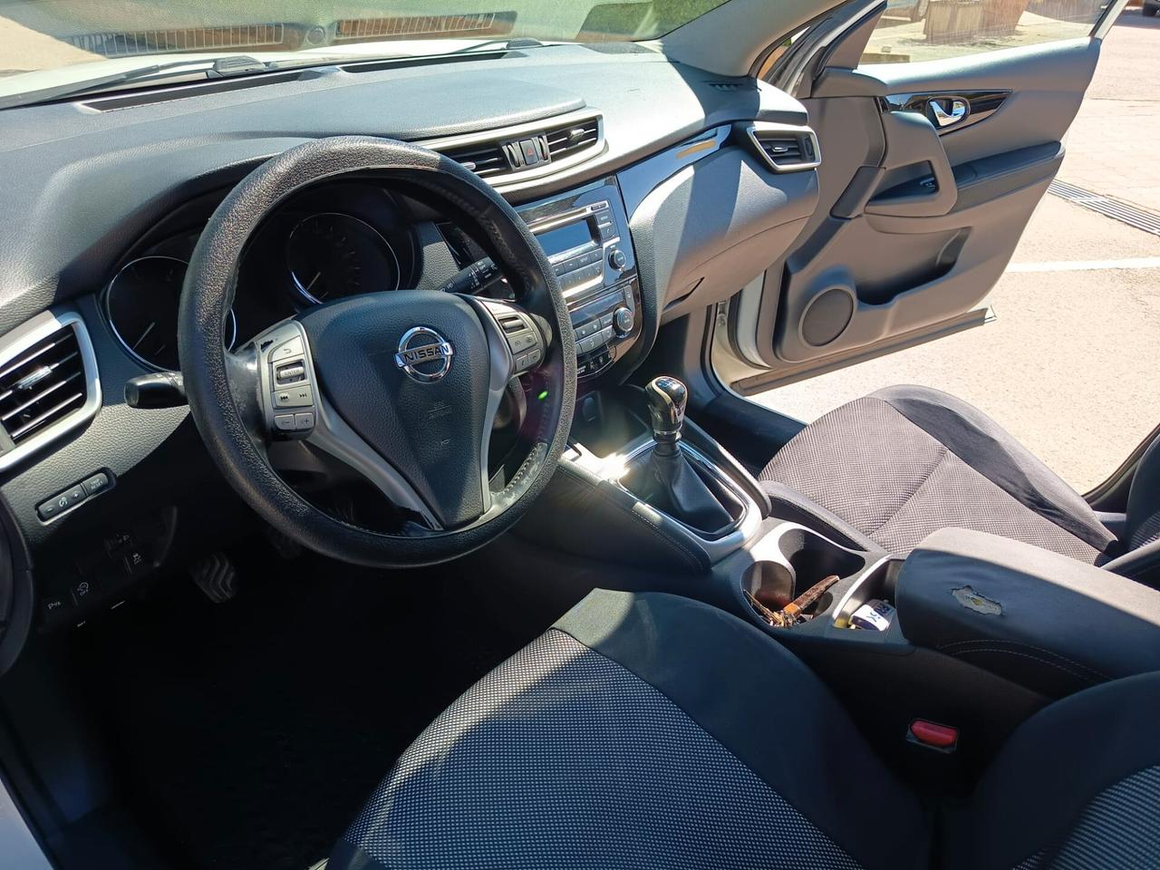 Nissan Qashqai 1.5 dCi Visia