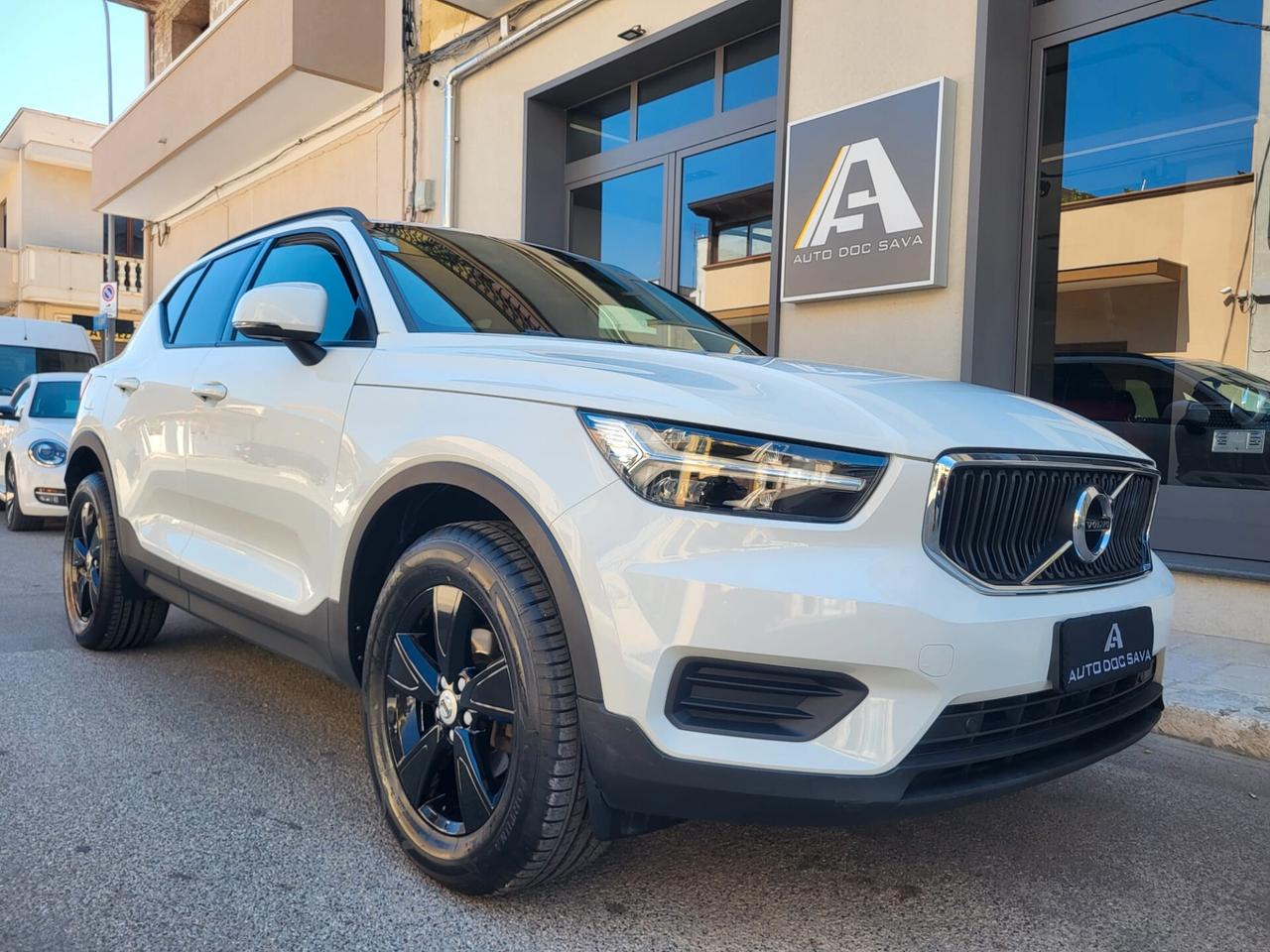 Volvo XC40 D3 Geartronic Business+Cerchi Black+Retrocamera+Fari Led..