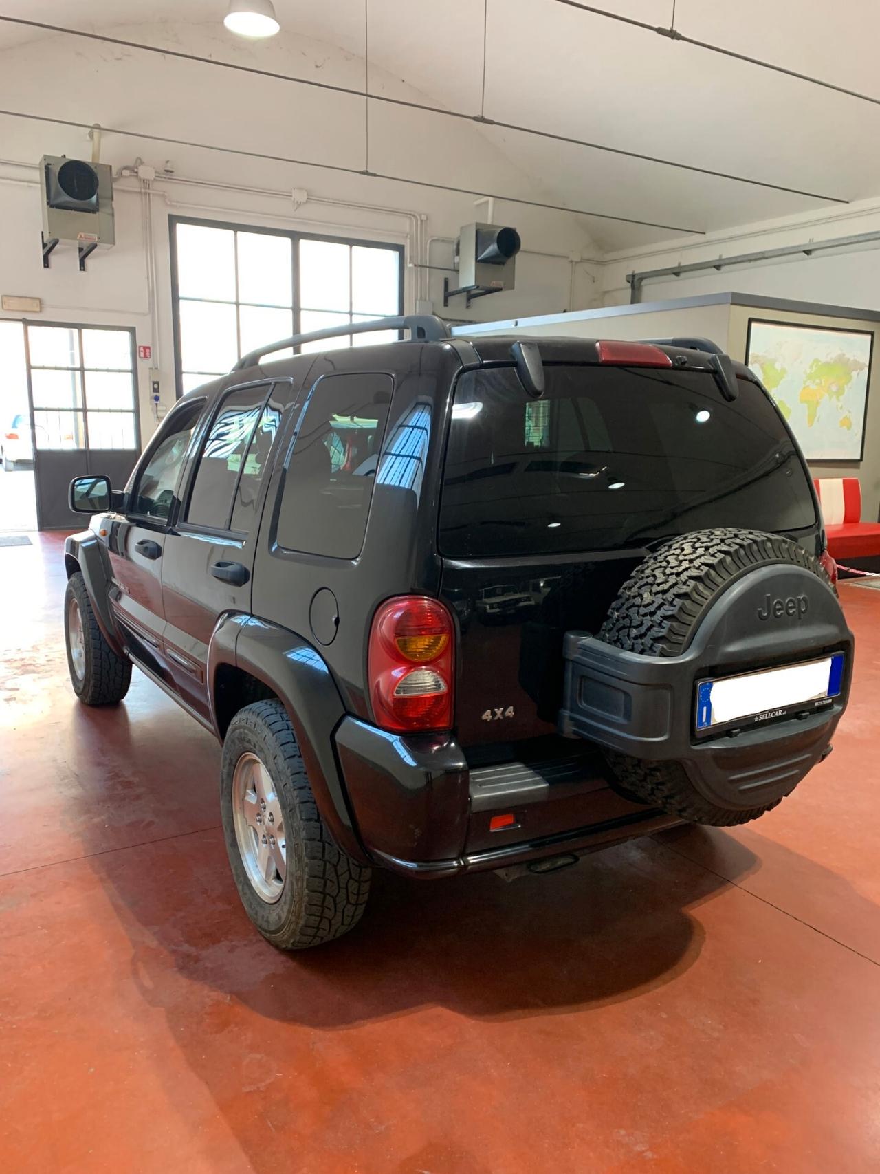 Jeep Cherokee 2.5 CRD Limited-leggi bene-appena manutenzionato-