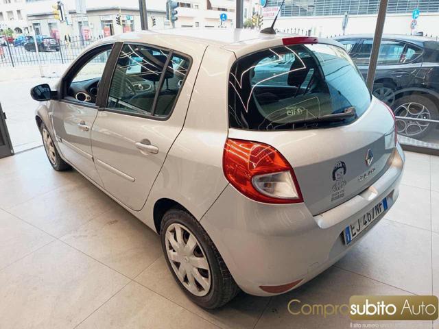 RENAULT Clio 1.2 16V 5 porte Dynamique