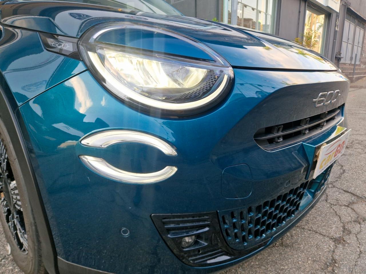Fiat 600 Hybrid 110 CV DCT MHEV La Prima
