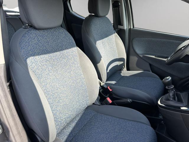 LANCIA Ypsilon 1.0 FireFly 5 porte S&S Hybrid Ecochic Silver