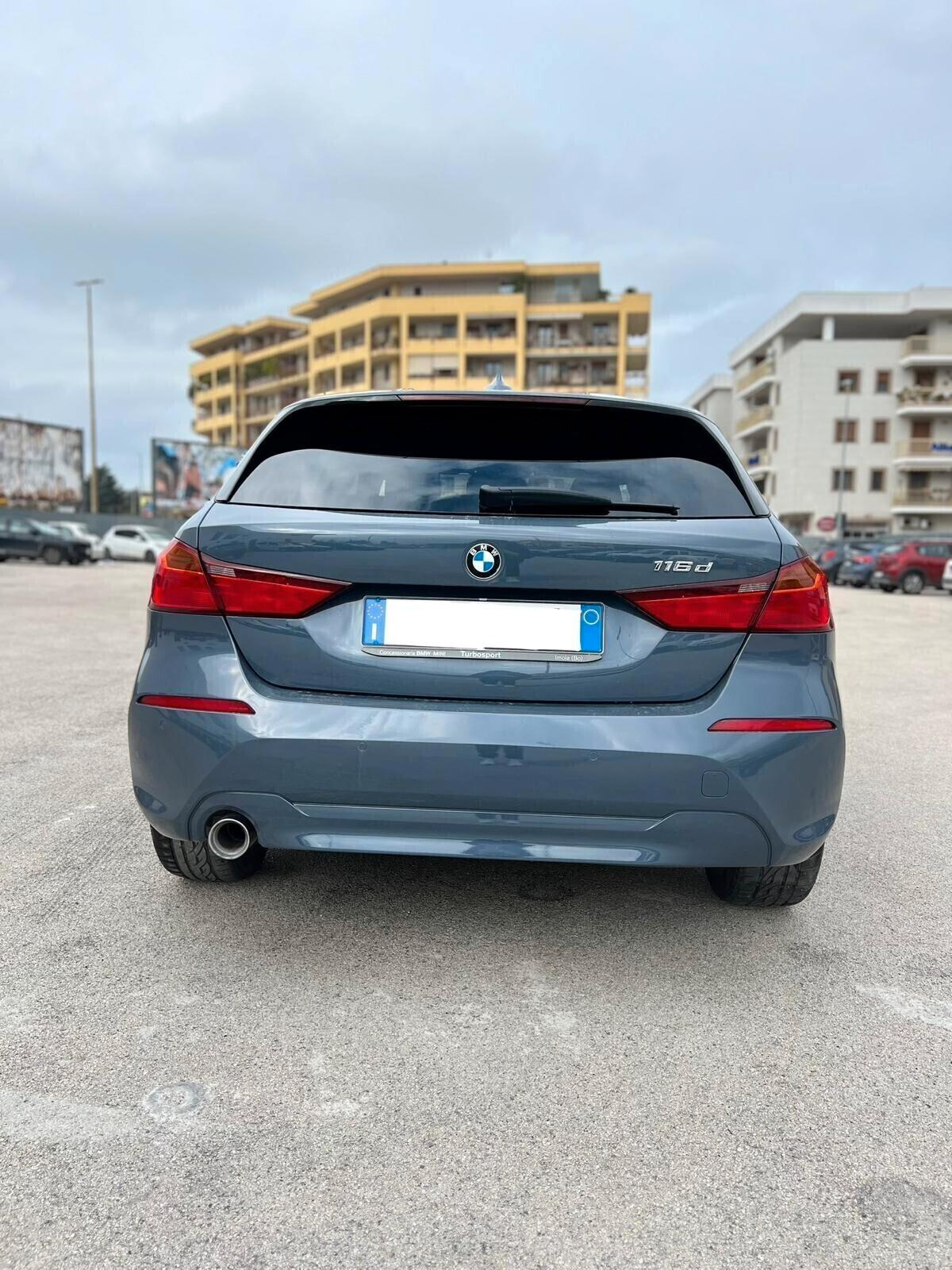 Bmw 116 116d 5p. Business Advantage