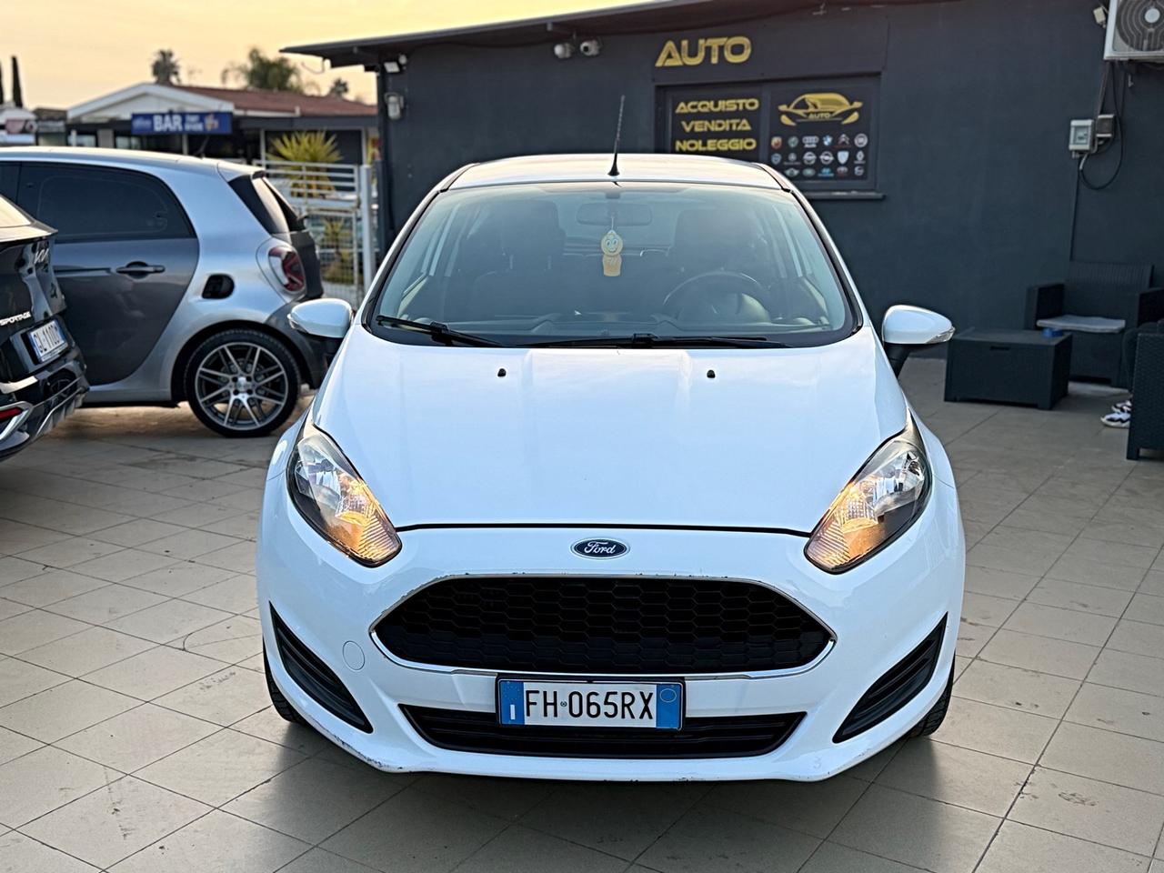 Ford Fiesta 1.5 TDCi 75CV 3 porte Titanium Garanzia 12 Mesi