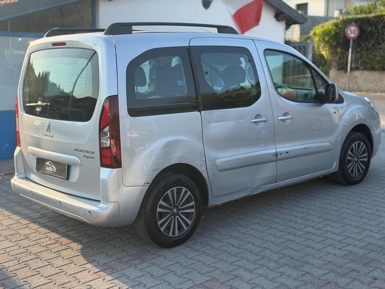 Peugeot Partner Tepee 1.6 e-HDi 92 CV S&S Outdoor