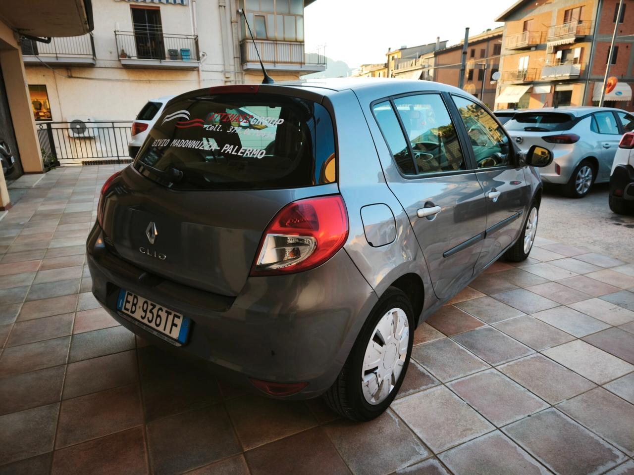 Renault Clio 1.2 NOLEGGIO SENZA CARTA