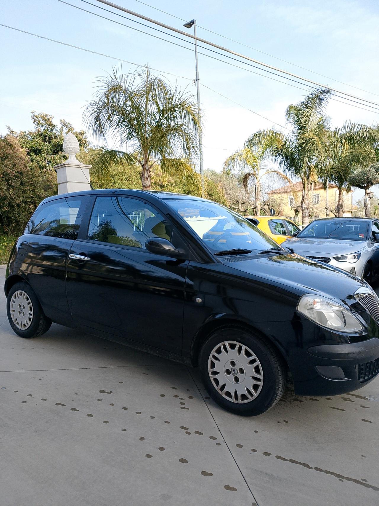 Lancia Ypsilon 1.2 Argento