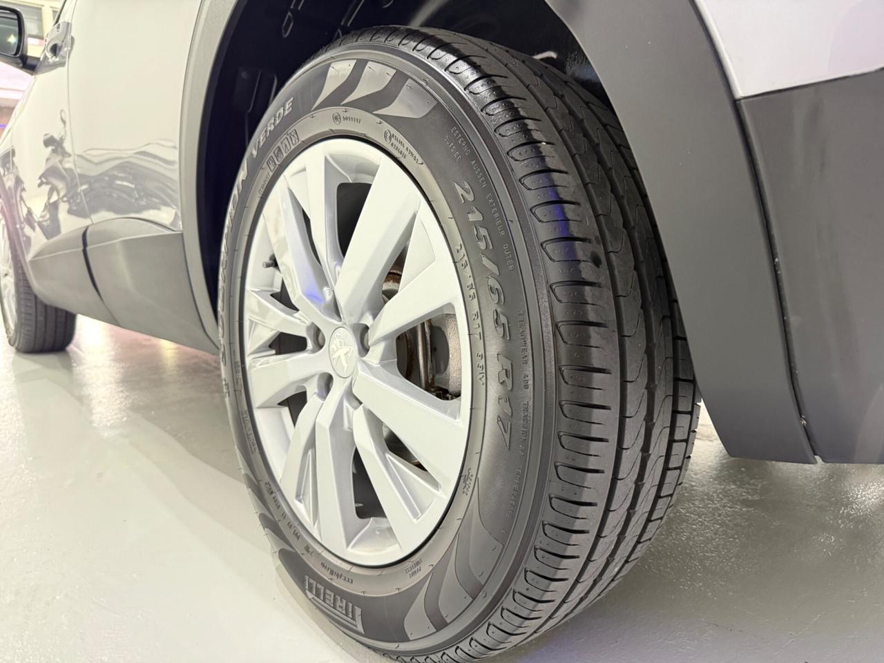 Peugeot 3008 BlueHDi 130 EAT8 Business Extra