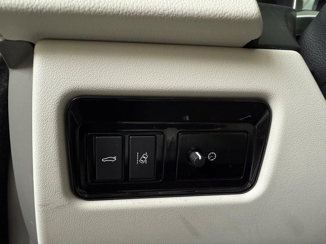 Jaguar XF 2.0 D 180 CV Portfolio KM CERTIFICATI JAGUAR