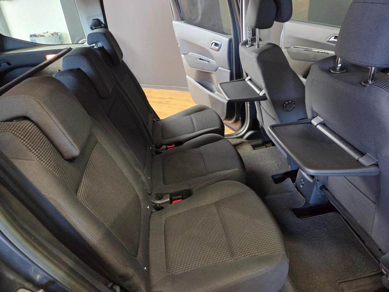 Peugeot 5008 5008 1.6 hdi 8v Business 115cv