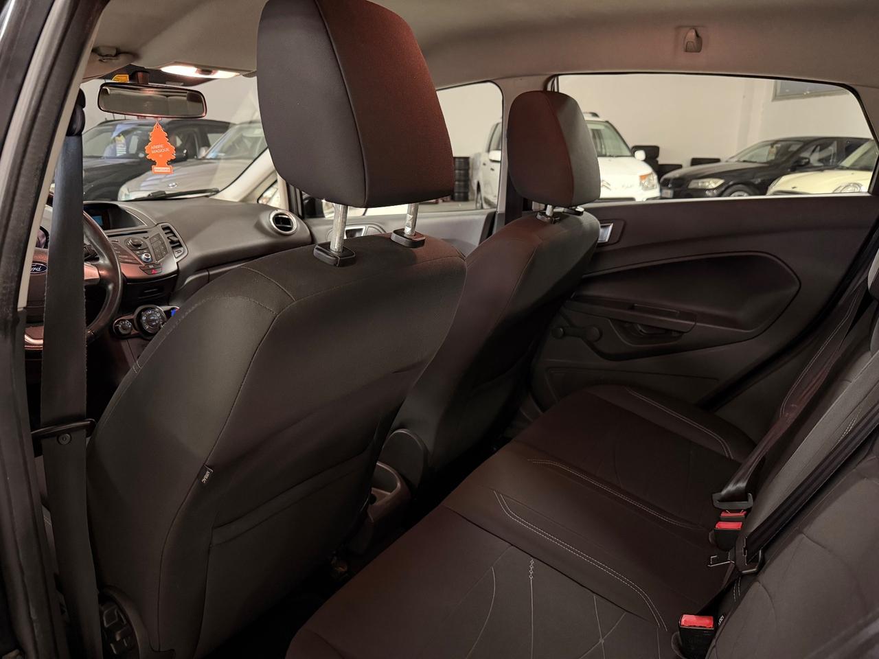 Ford Fiesta 1.5 TDCi 75CV 5 porte Titanium