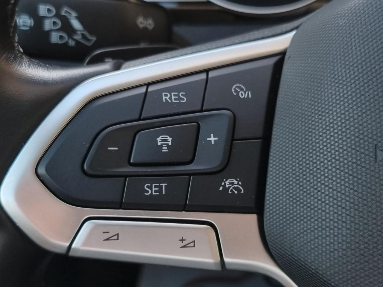 Volkswagen Passat VIII Variant 2.0 tdi Business 12
