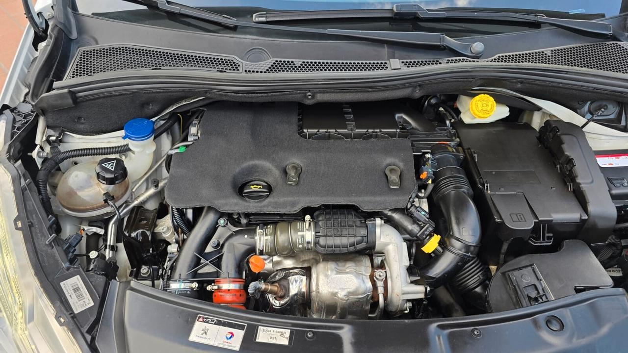 Peugeot 208 1.6 e-HDi 92 CV Stop&Start 5 porte Allure