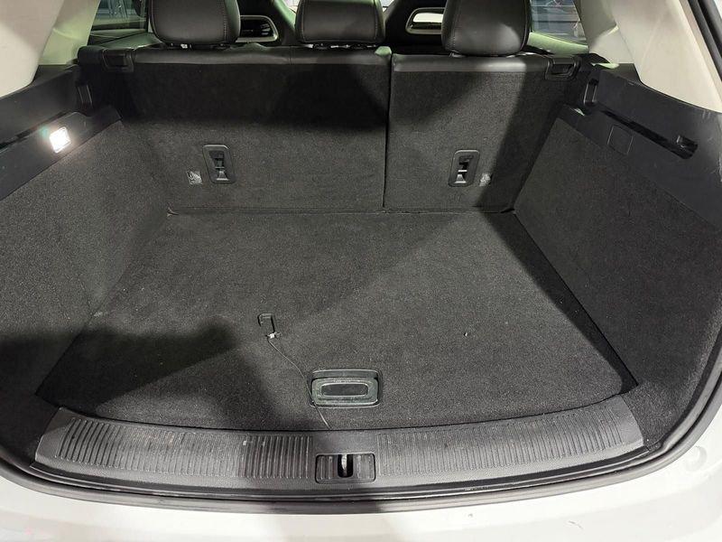 MG EHS Plug-in Hybrid Luxury