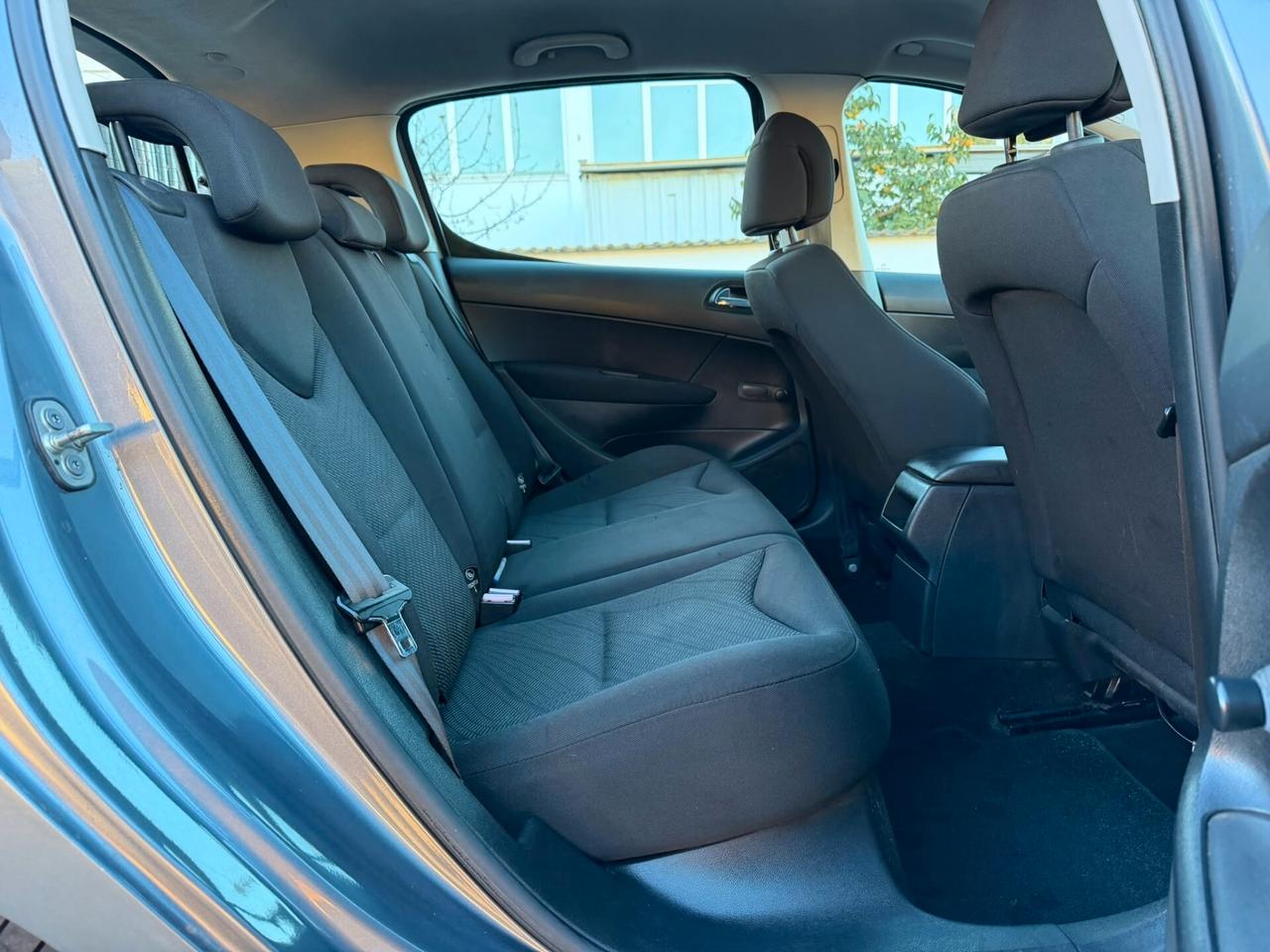 Peugeot 308 1.6 HDi 90CV NEOPATENTATI