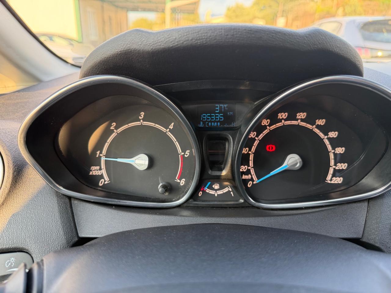 Ford Fiesta 1.5 TDCi 75CV 5 porte Titanium