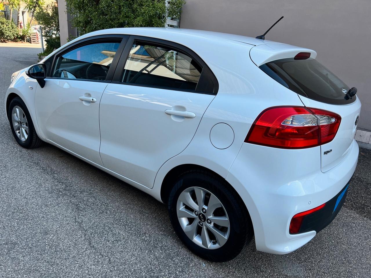 Kia Rio 5p 1.1 crdi 75cv Active E6 TELPDC/CLIMA PERFETTA