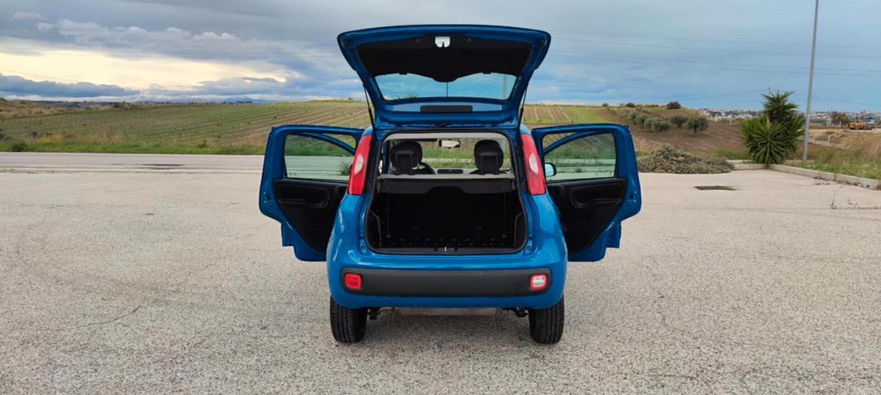 Fiat Panda 0.9 TwinAir Turbo Natural Power Lounge