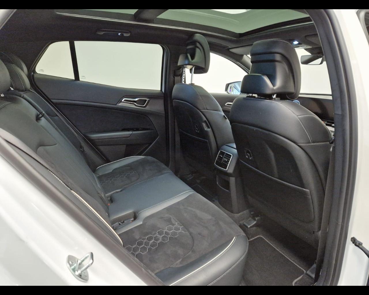 KIA Sportage V - Sportage 1.6 crdi mhev GT-line Plus dct