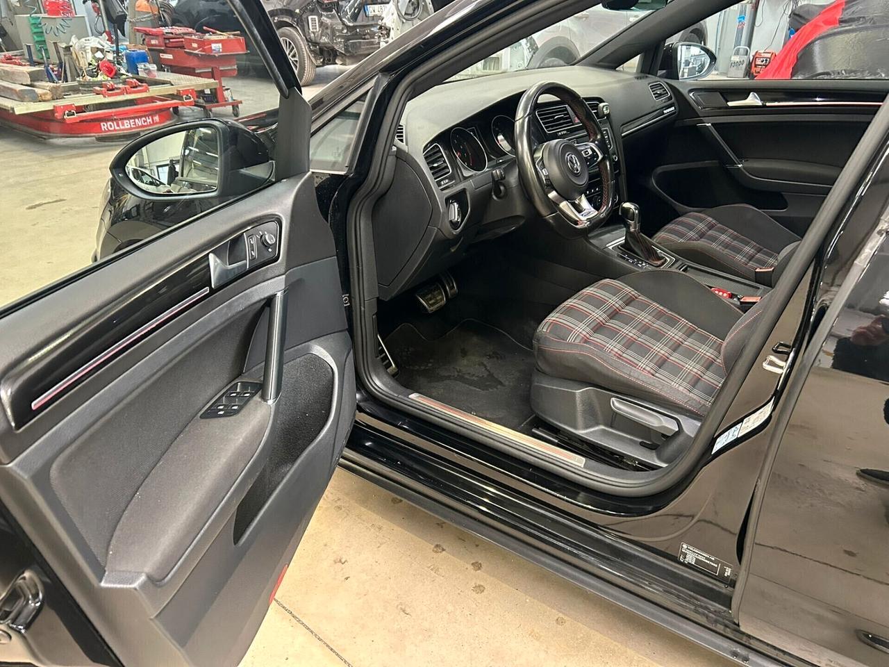 Volkswagen Golf GTI Performance 2.0 TSI 119000 km pari al nuovo