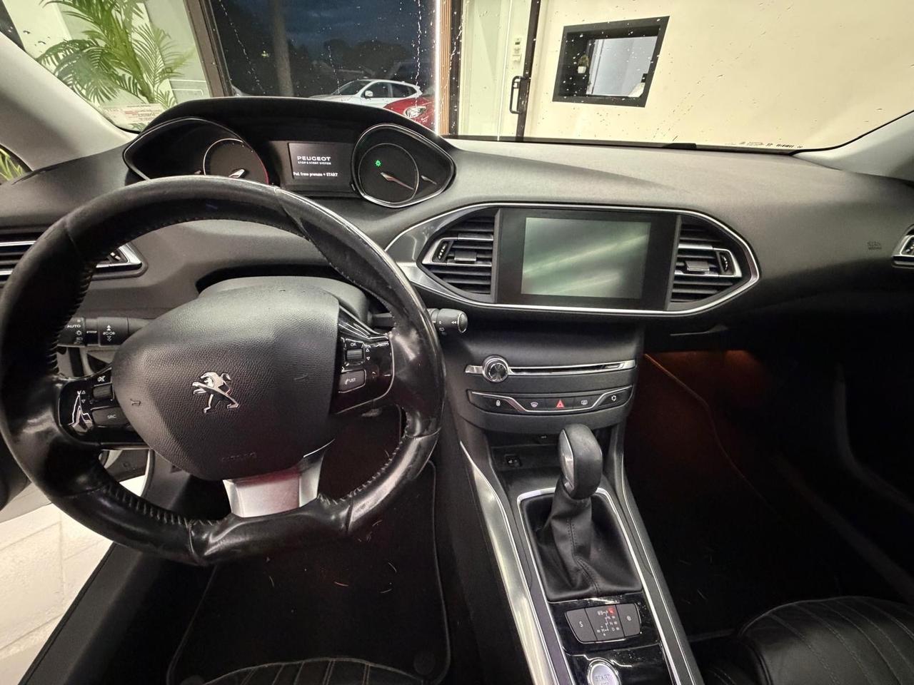 Peugeot 308 BlueHDi 150 S&S SW Allure