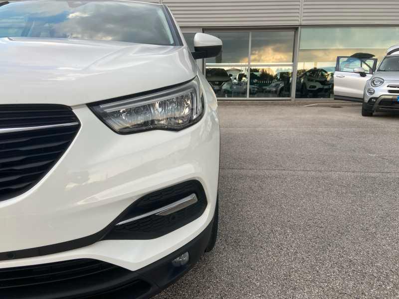 OPEL Grandland X 1.2 Business 130cv aT8
