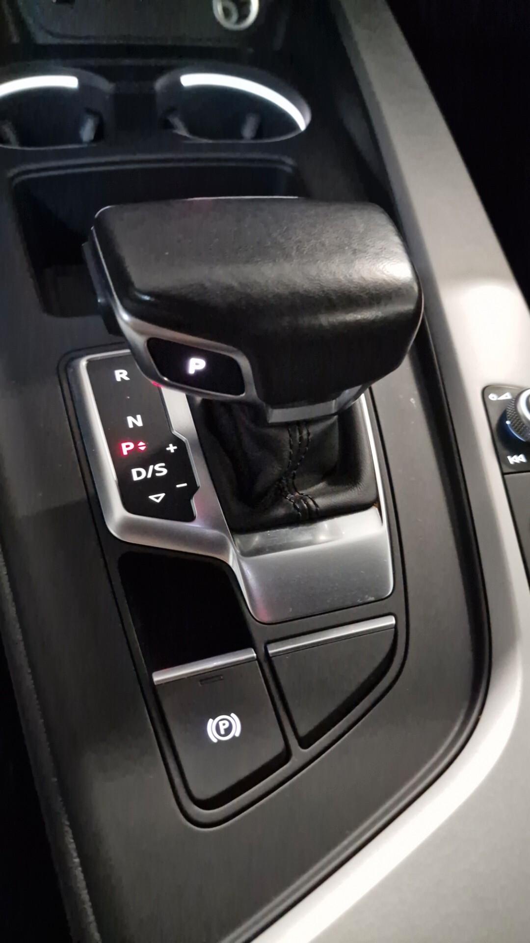 Audi A4 Avant 35 TDI/163 CV S tronic line edition