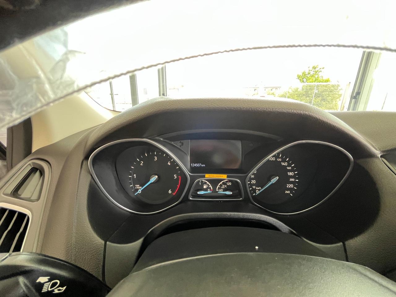 Ford Focus 1.5 TDCi 120 CV Titanium X 124000 KM