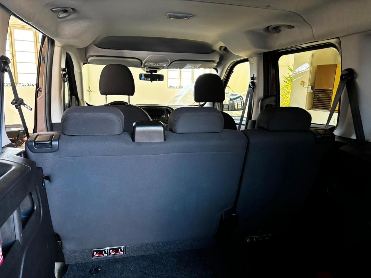 Fiat Doblò 1.4 T-Jet 16V Easy 7 POSTI