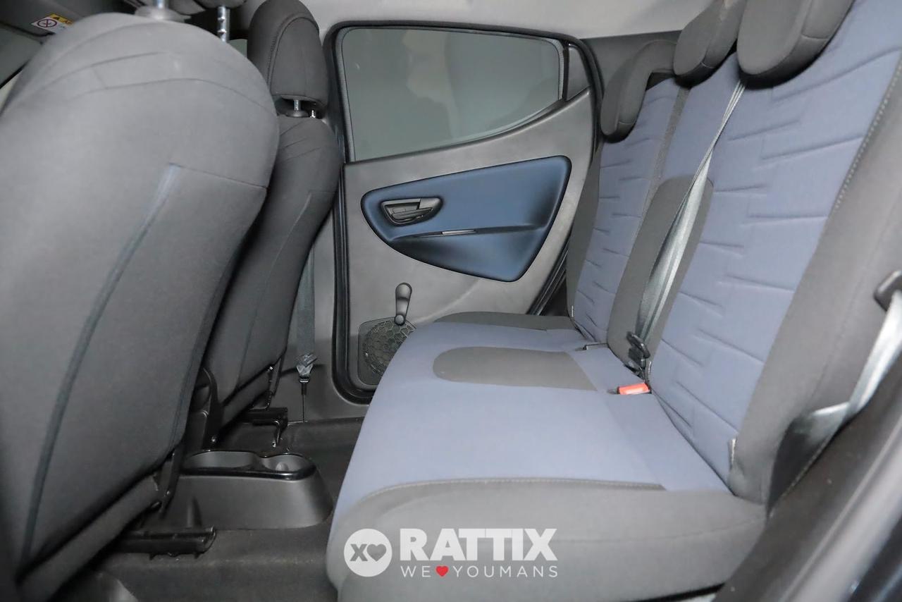 Lancia Ypsilon 1.0 Firefly Hybrid 70CV Platino