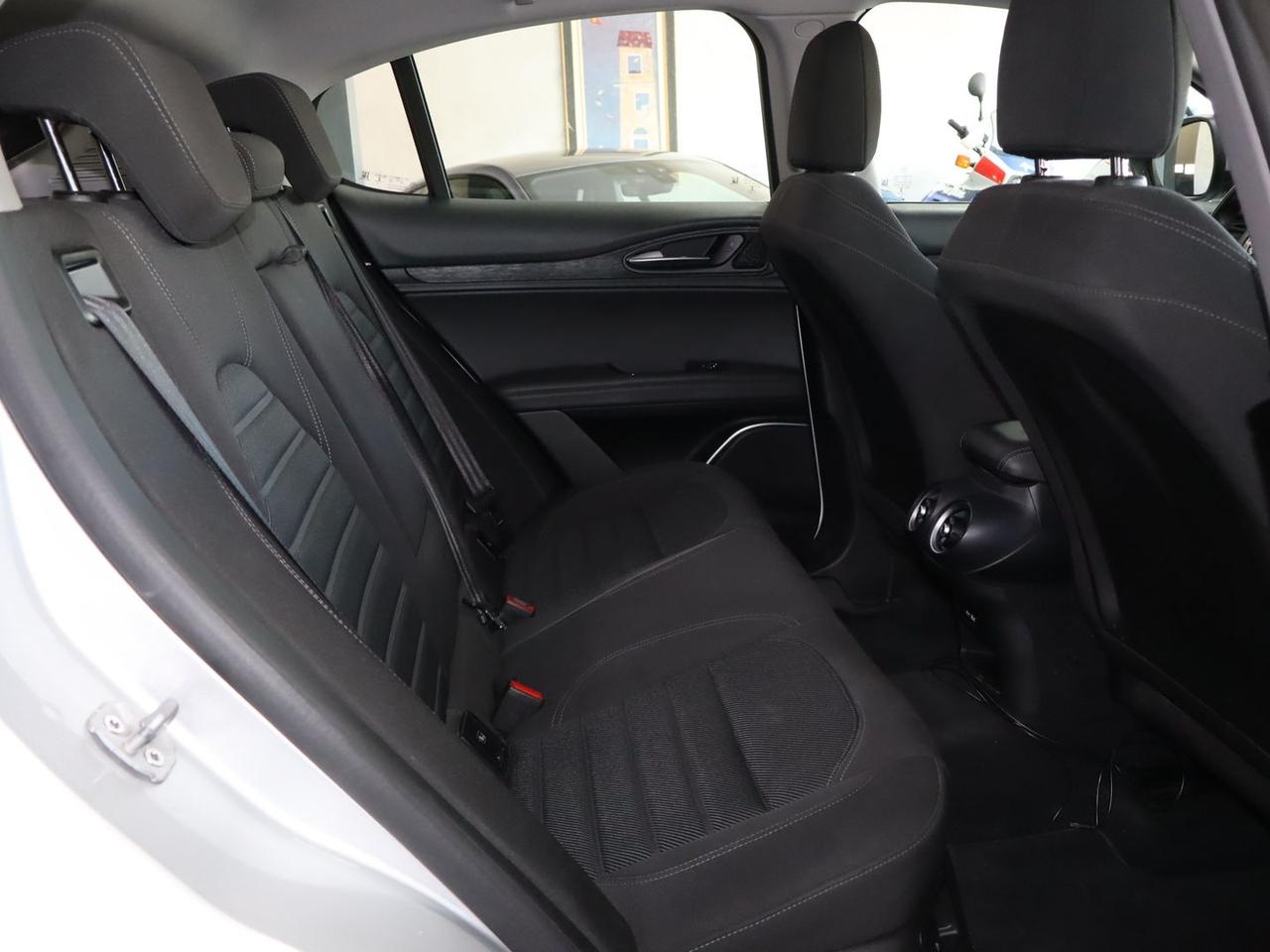 Alfa Romeo Stelvio Q4 Business 2.2 #11189