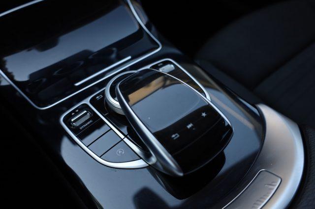 MERCEDES-BENZ C 220 d S.W. Automatica Full LED Navigatore TEL 17"
