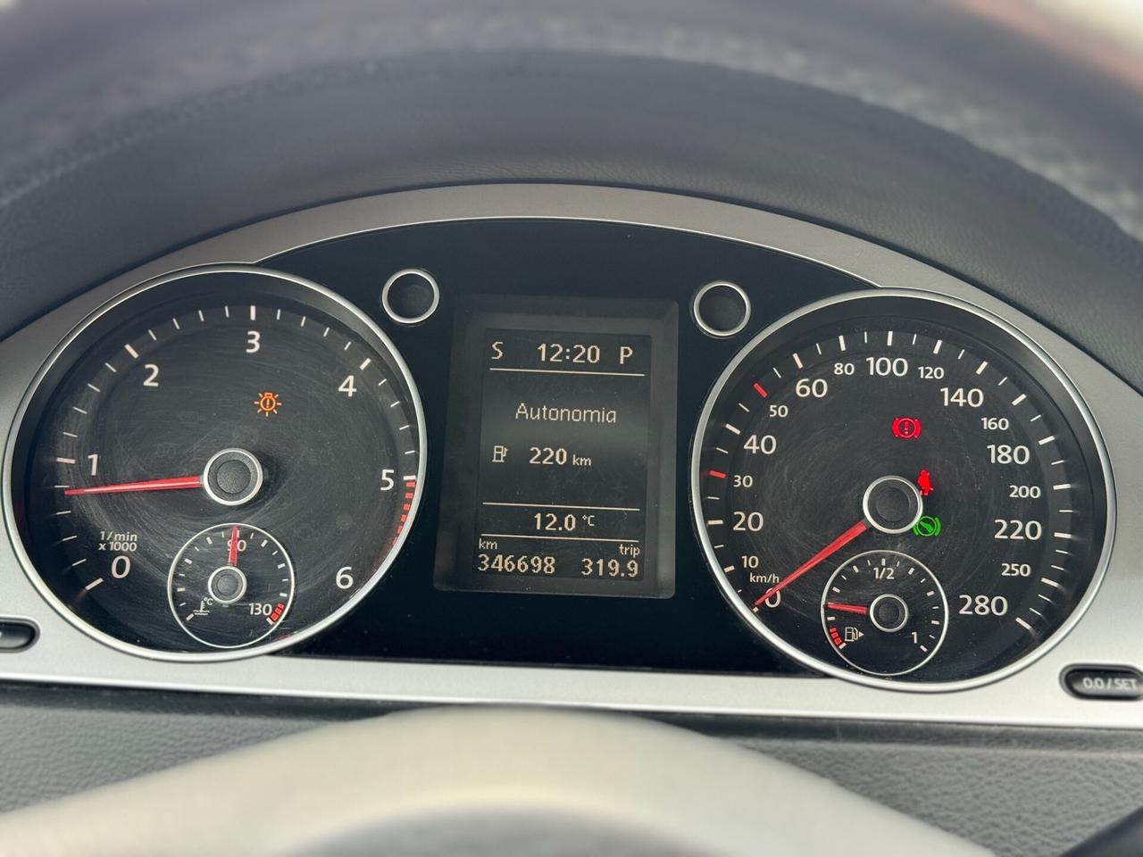 VOLKSWAGEN Passat CC 2.0 143cv TDI DPF DSG