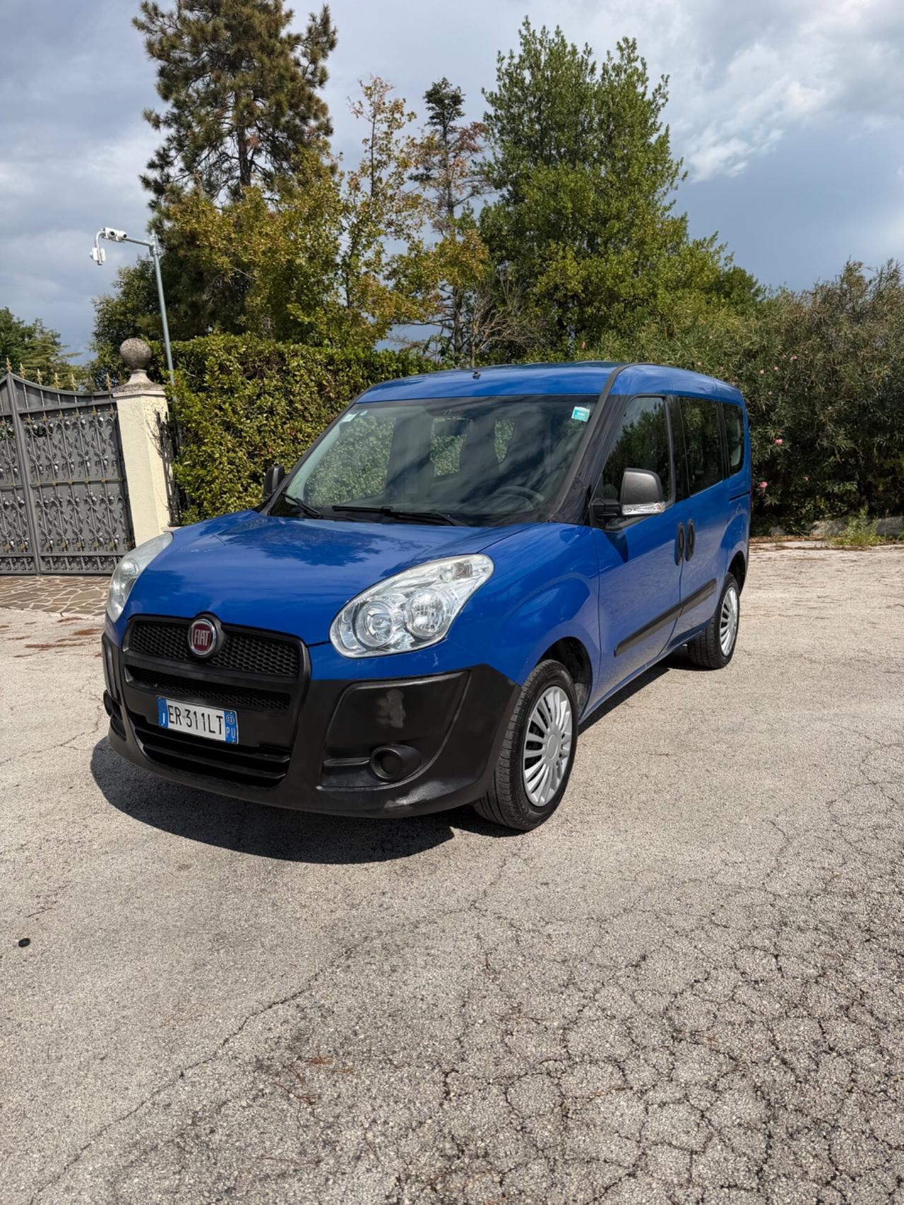 Fiat Doblò 1.4 T-Jet 16V Natural Power 7 posti