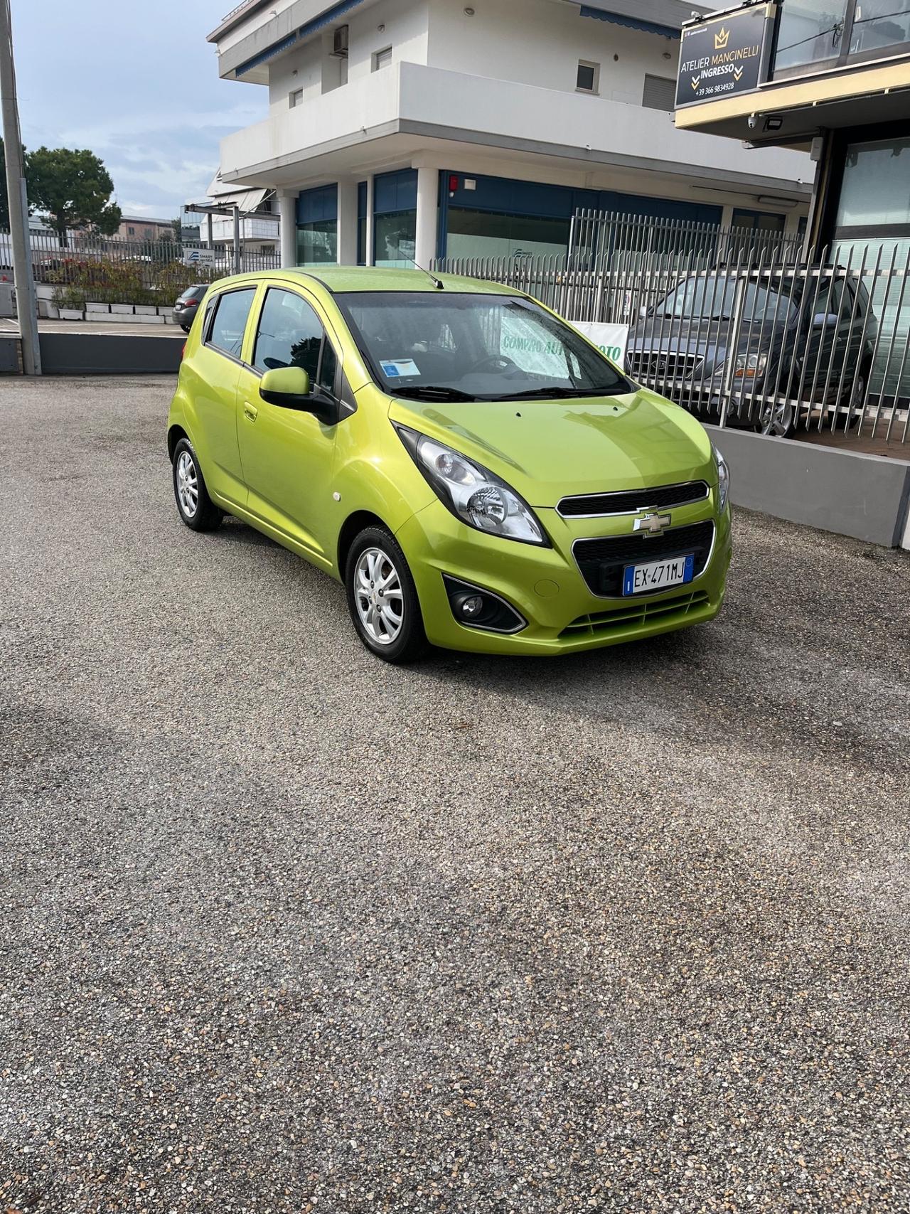 Chevrolet Spark 1.0 LT