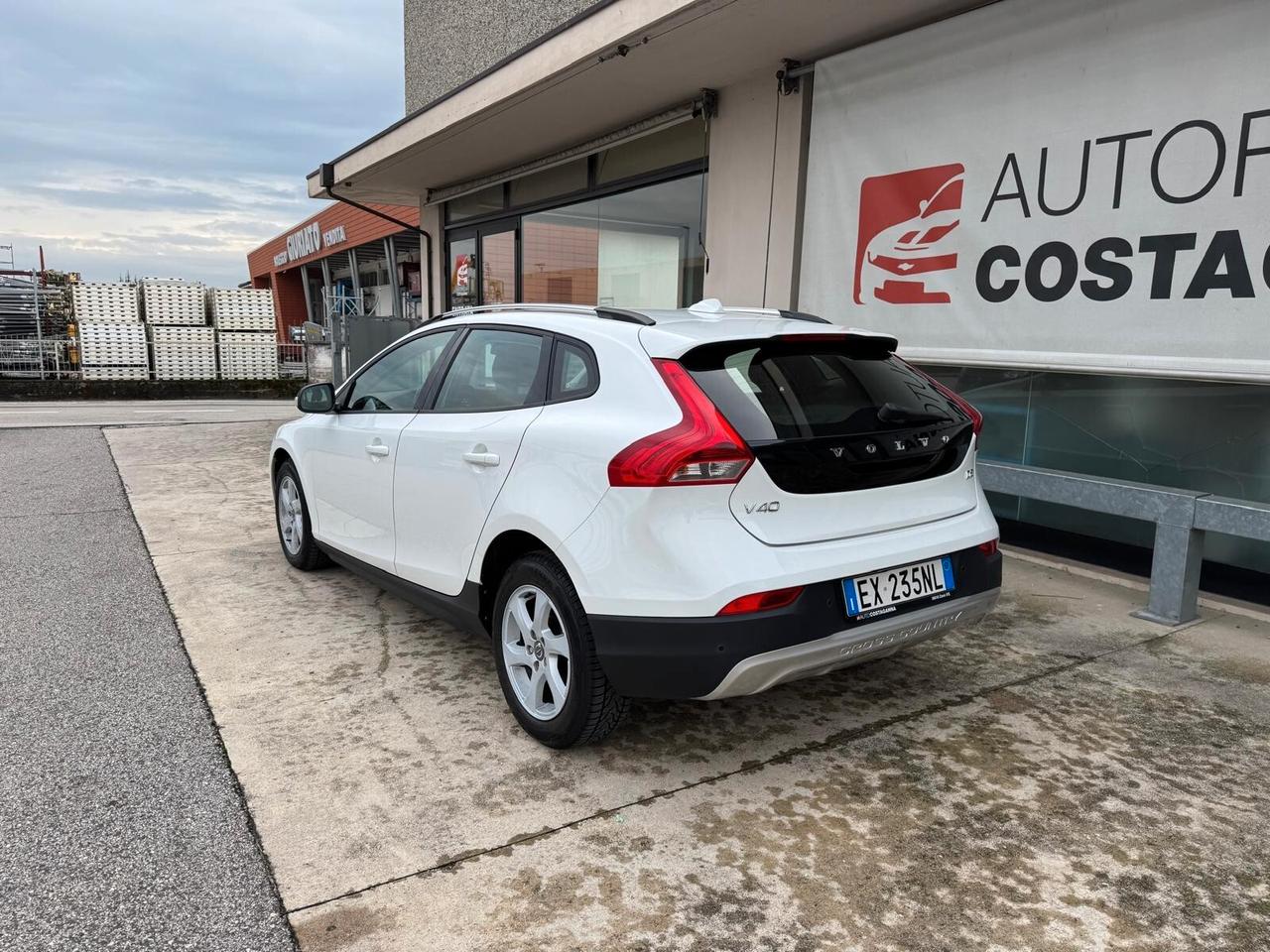 Volvo V40 Cross Country V40 Cross Country D2 1.6 Momentum