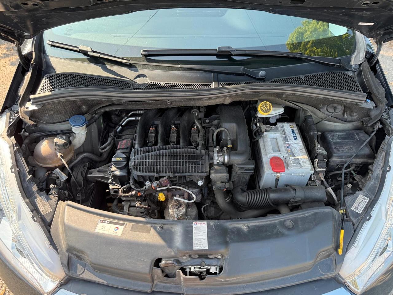 Peugeot 208 PureTech 82 5 porte Allure NEO PATENTATI