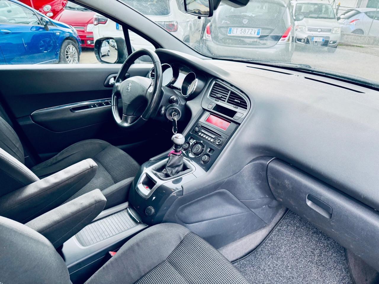 Peugeot 5008 2.0 HDi 150CV Business 7 Posti