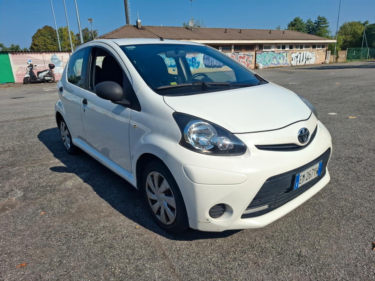Toyota Aygo 1.0 12V VVT-i 5 porte Active Connect