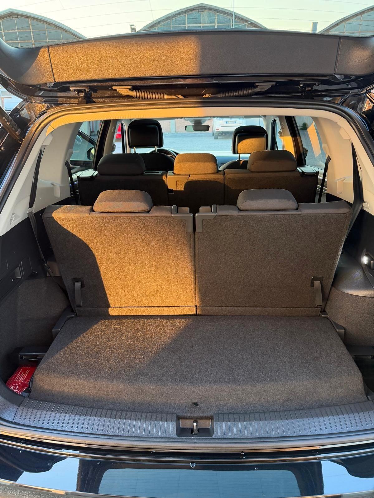 Volkswagen Tiguan Allspace 2.0 TDI SCR DSG Elegance 7 posti TETTO APRIBILE